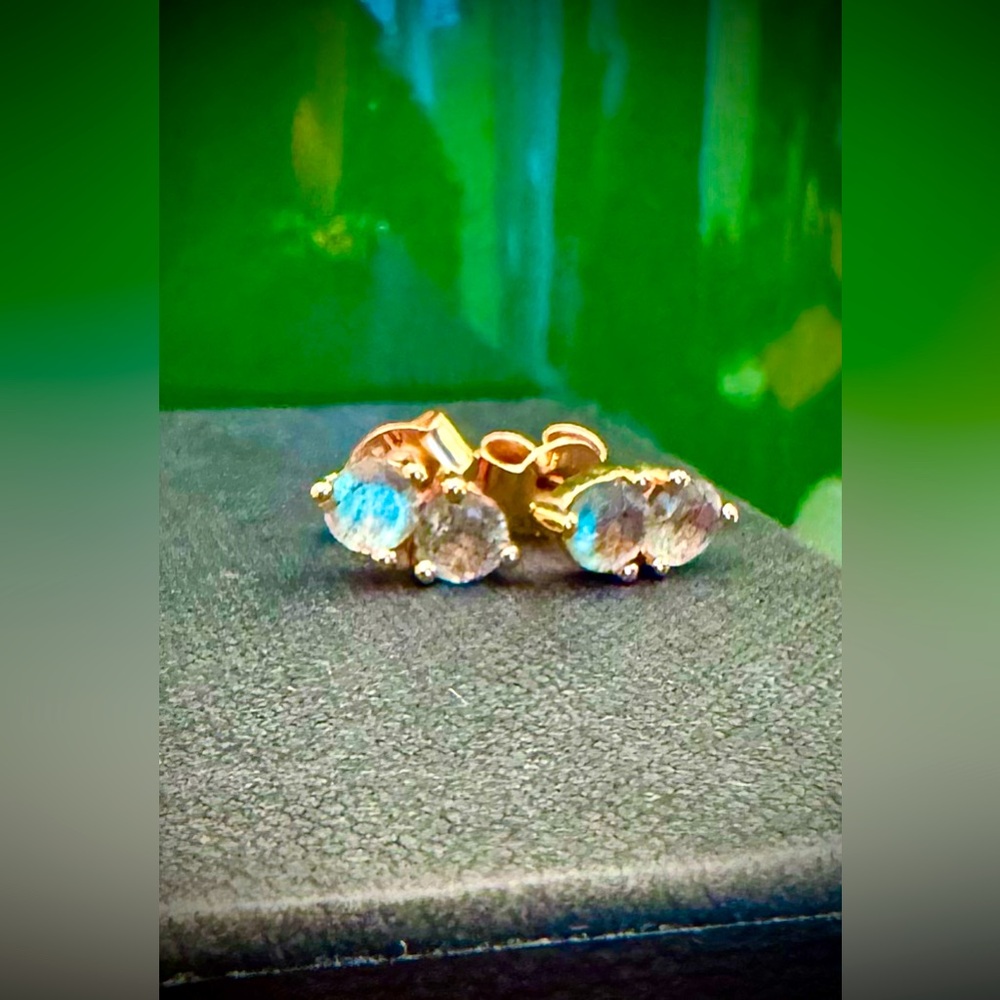 Beautiful Labradorite Studs 14K rose gold Blue flash color changing stones